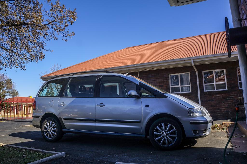 Acn International Regency Lodge Kempton Park Exteriör bild